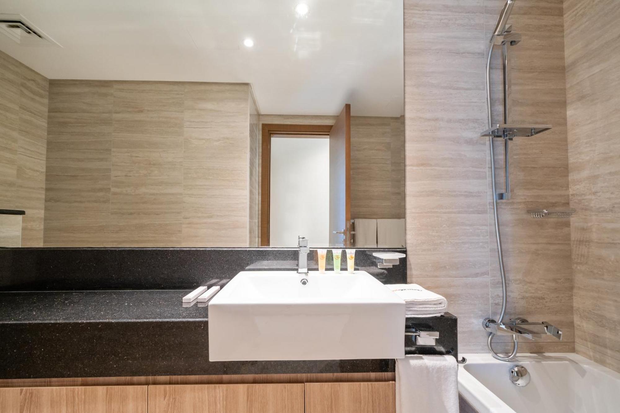 Apartment Designer 1br Missoni Newly Built And Fully Equipped Dubai
